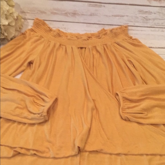 Chloe & Katie Top - Picture 2 of 6